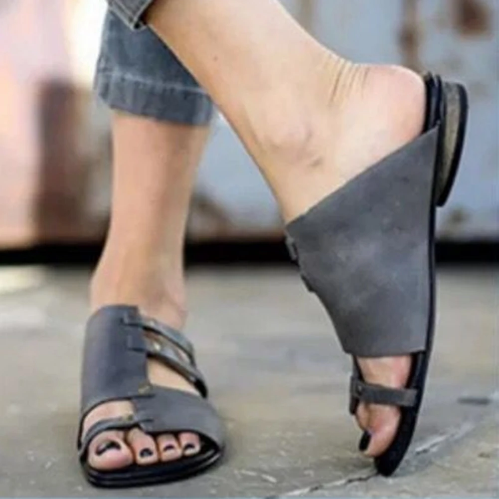 

SARAIRIS Retro Lady 2020 Brand Casual Leisure Beach Slip On Slippers Open Toe Sandals Women Rivet Solid Flat Shoes Woman