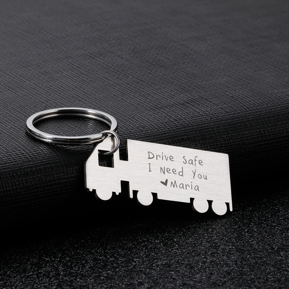 

Персонализированный безопасный брелок для ключей с именем, аксессуары унисекс, брелок из нержавеющей стали с подвеской, брелок для ключей