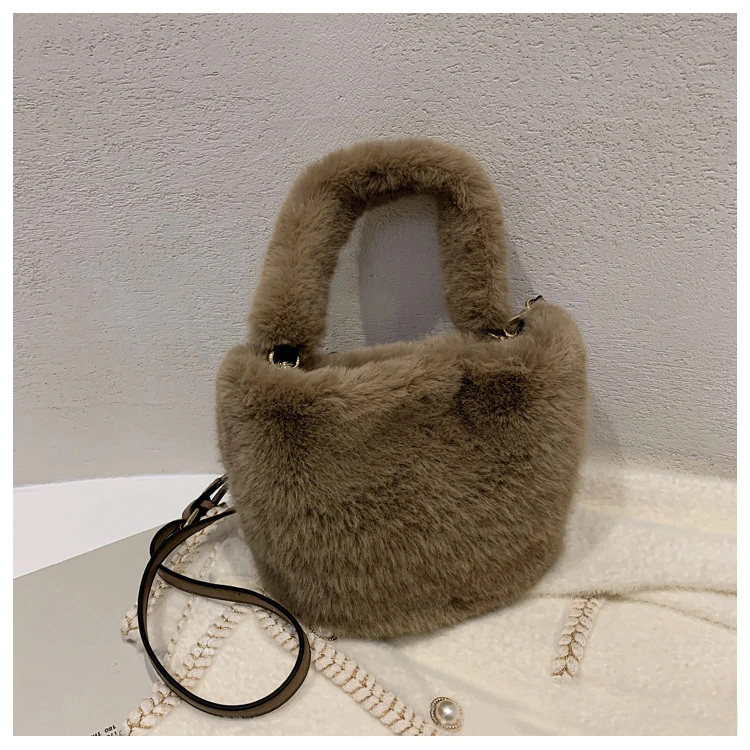 

Winter Handbag Designer Women's Plush Shoulder Bags Soft Fur Hobo Handbag Women Large Capacity Purse Lady Sac