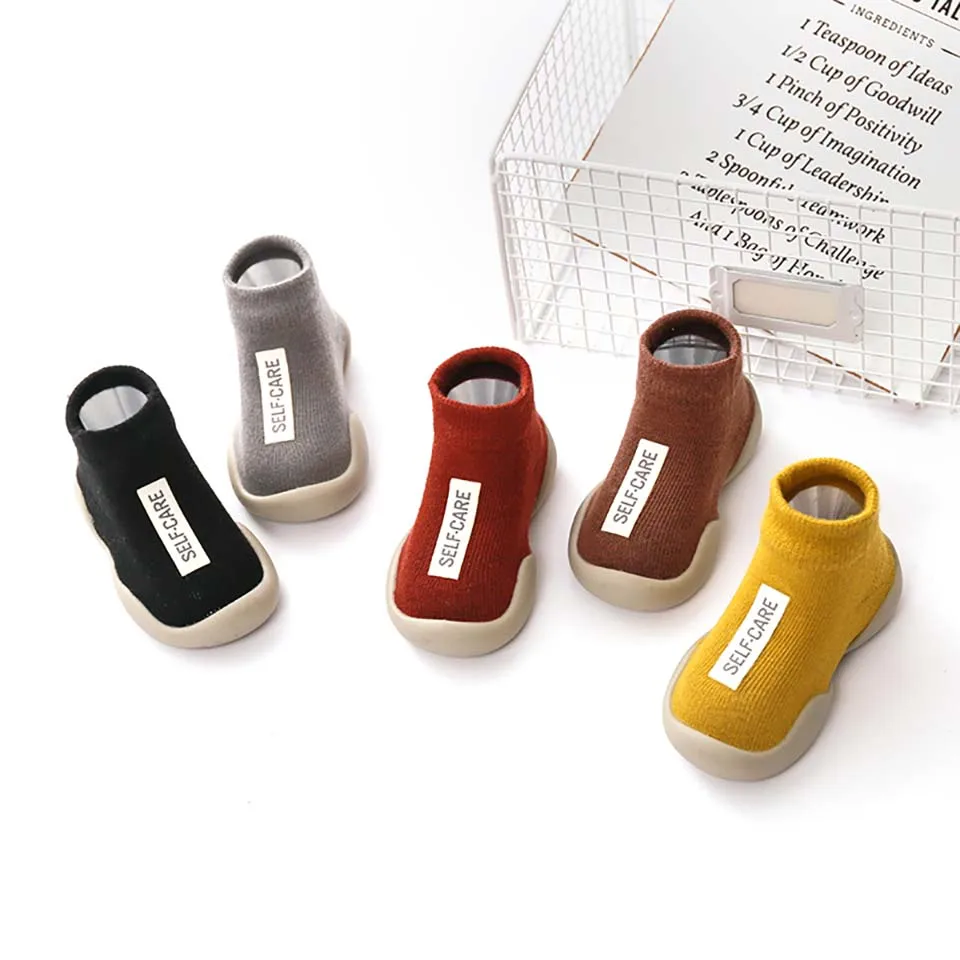 2019 модные детские носочки на резиновой подошве носки для новорожденных Осень