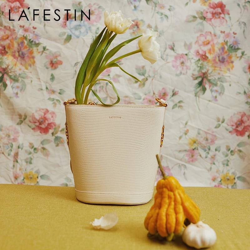 

Дизайнерская Женская сумка LA фестиn, новинка 2021, роскошная сумка-ведро на плечо, Женский кошелек через плечо, кожаная модная сумка-мессендже...