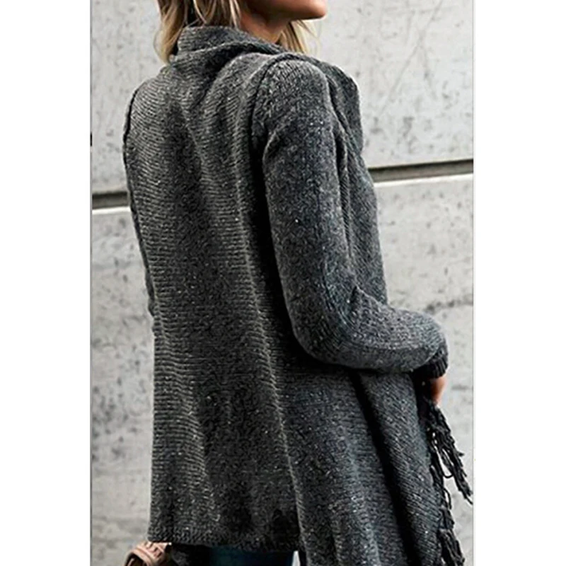 Женский трикотажный пуловер с бахромой длинным рукавом |