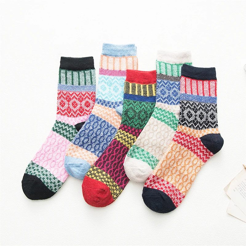 5Pairs/lot New Witner Thick Warm Wool Women Socks Vintage Christmas Colorful Gift Free size YM7005 | Женская одежда