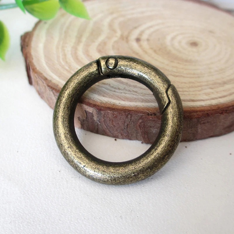 

1pc Round Carabiner Steel Tactical Multi Function Multi Tool Locking Circle Carabiners Climbing EDC Keychain Key Ring