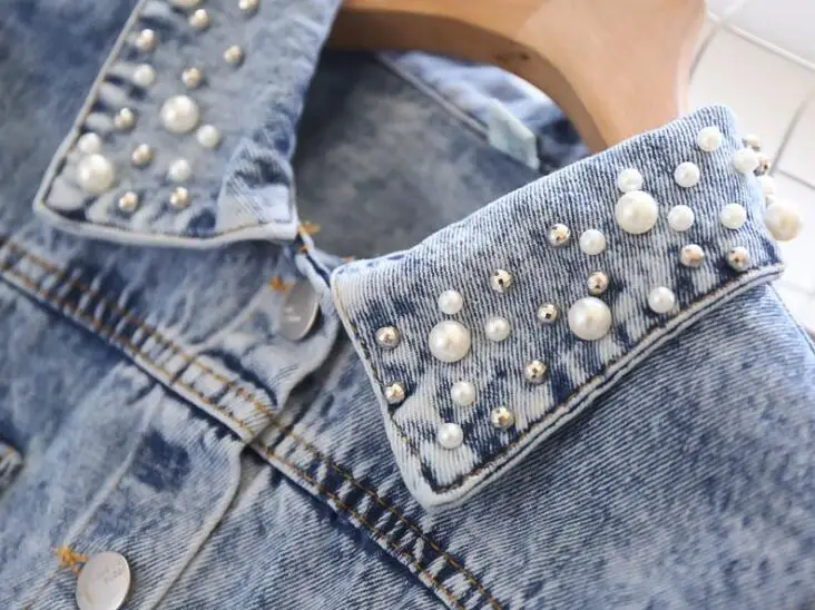 Милые джинсовые куртки с кружевной лентой и жемчугом для девочек сезон осень