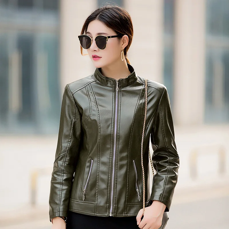 Женская зимняя кожаная куртка короткая мотоциклетная из искусственной кожи