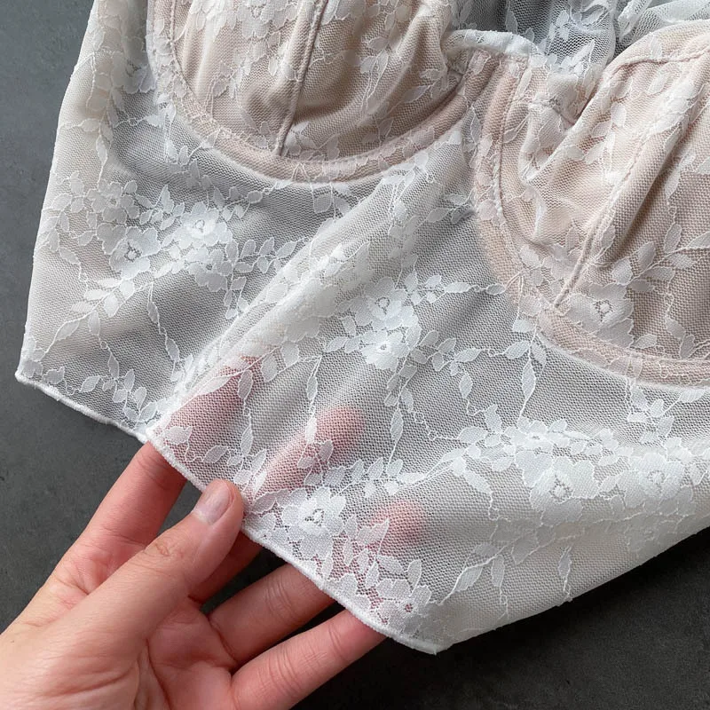 

2021 New Summer High Street Lace Camis Tops Floral Lace Adjustable Spaghetti Strap Sleeveless Padded Vest Soft Chic Crop Top