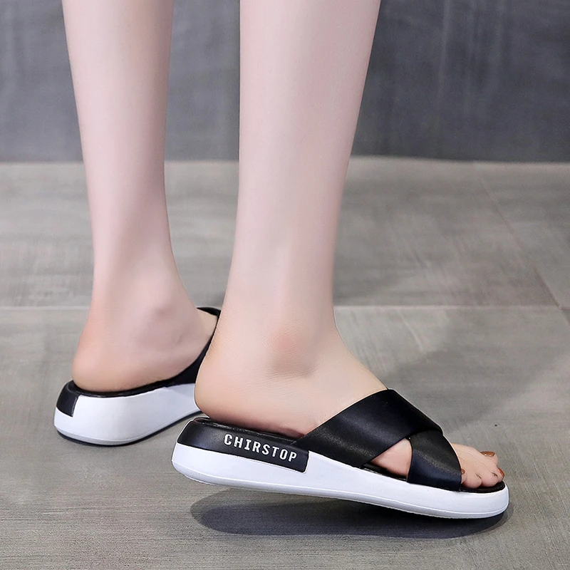 

Women's Flip Flops 2021 Summer The New Fashion Round Head Comfortable Open Toe Sandals Solid Color Casual Platform Shoes