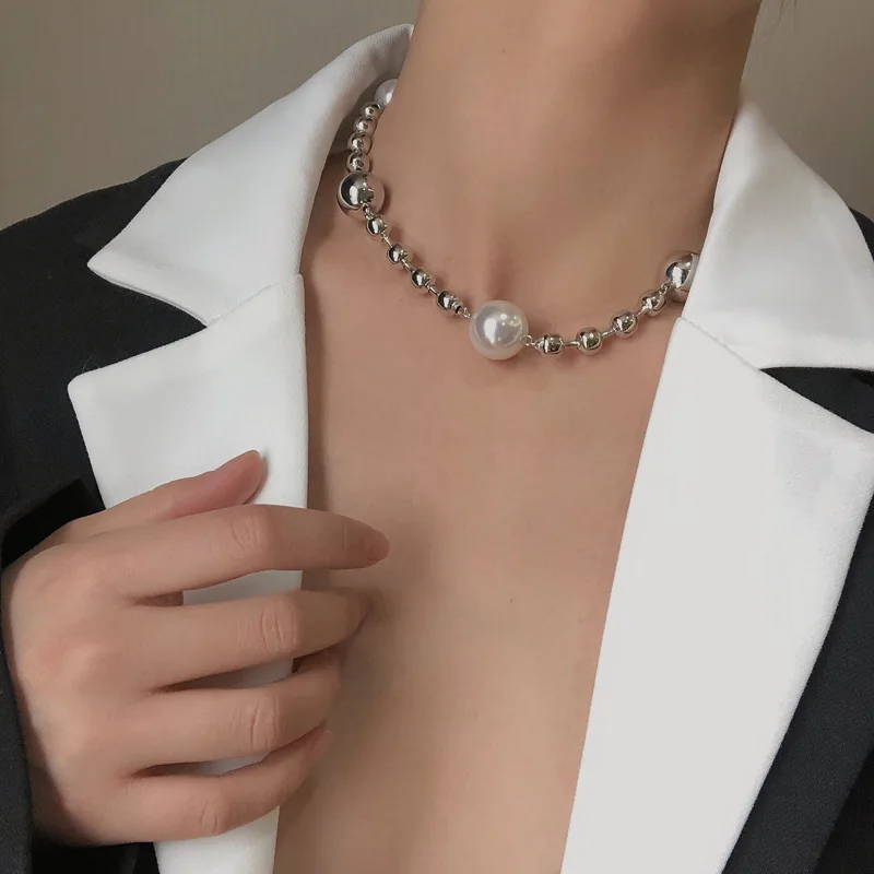 

Fashion Hiphop Imitation Pearls Choker Necklace Beautiful Chunky New Necklace