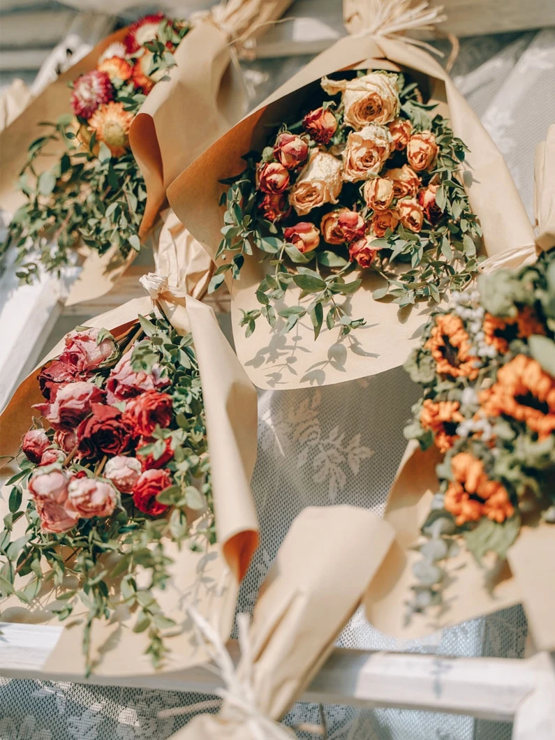 

Daisy Rose Cotton Lotus Gypsophila Arrangement Bottle Home Decor Luxury Immortal Preserved Dried Flower Bouquet DIY Flowers