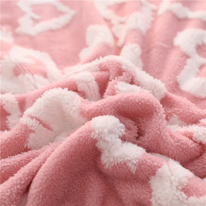 

Winter Super Warm Machine Washable Coral Fleece Blankets 59*79 Inches Thicken Blanket For Bed Sofa Blanket Queen Size