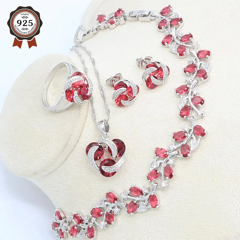 Комплект из колье серёг и браслета с красным полудрагоценным камнем | Украшения