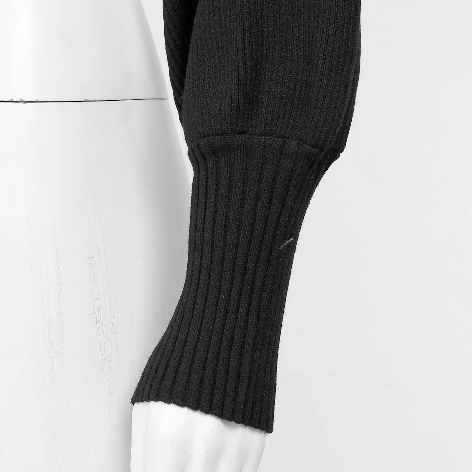 

omen Long Sleeve Sexy Mini Sweater Fashion Ladies Turtleneck Knitted Crop Top Female Pullover Autumn Winter Streetwear Knitwear