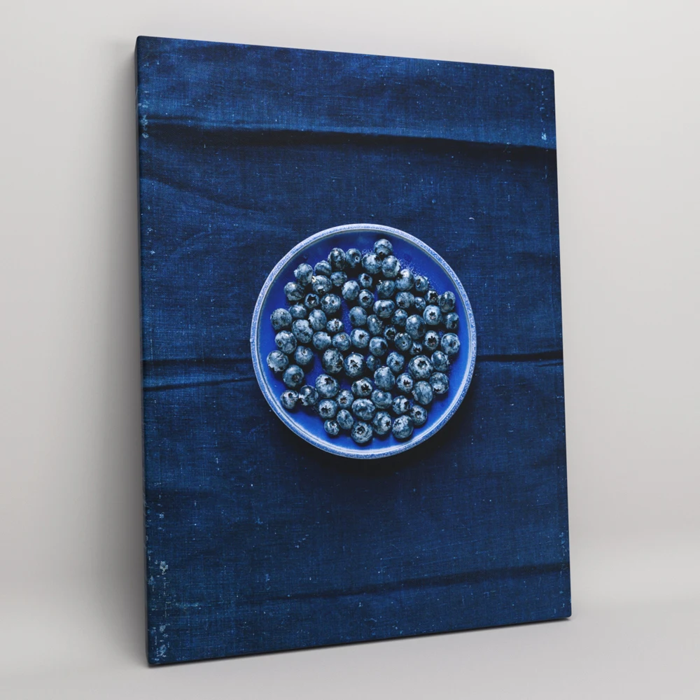 Постер на холсте декор для дома картина интерьера &quotЯгоды - голубика&quot