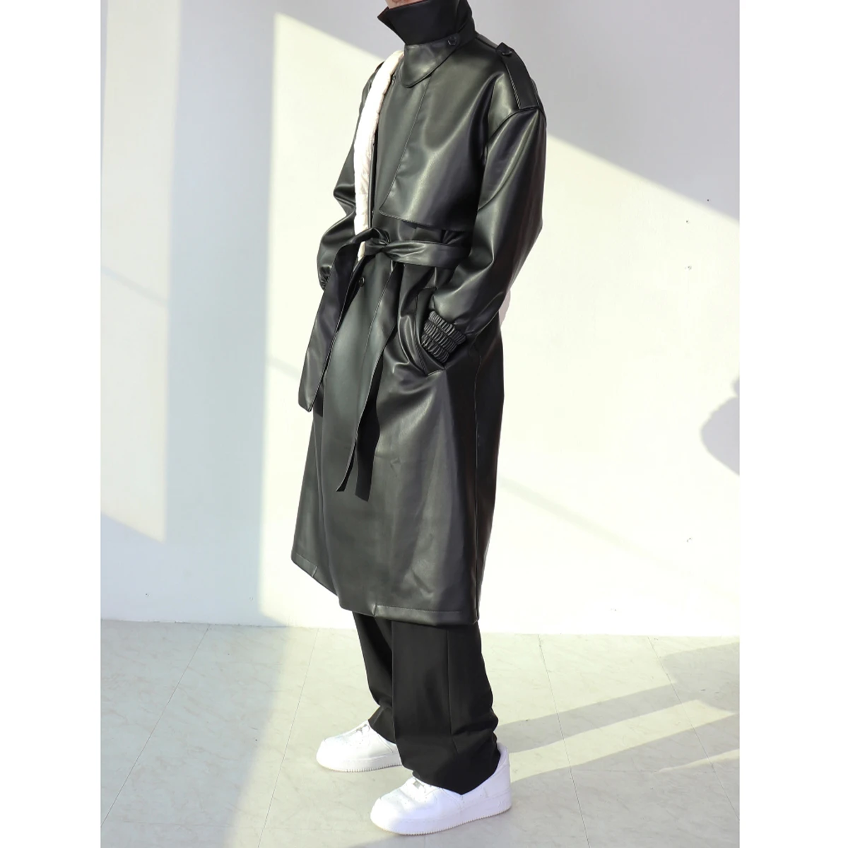 Зеленый тренчкот в стиле милитари дизайнерское длинное пальто для пожилых