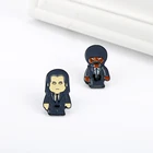 Брошь в виде мультяшной фигурки для подростков