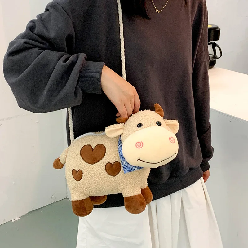 

Плюшевая сумка для девочки с мультяшной куклой, Женская милая сумка-мессенджер в Корейском стиле, Студенческая маленькая коровья сумка чер...