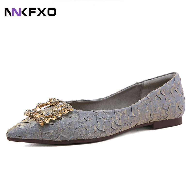 

Women Flat Ballet Shoes Bling Crystal Pointed Toe Flats Shoes Elegant Lady Shoes Wedding Shoes Big Size 42 vc2635