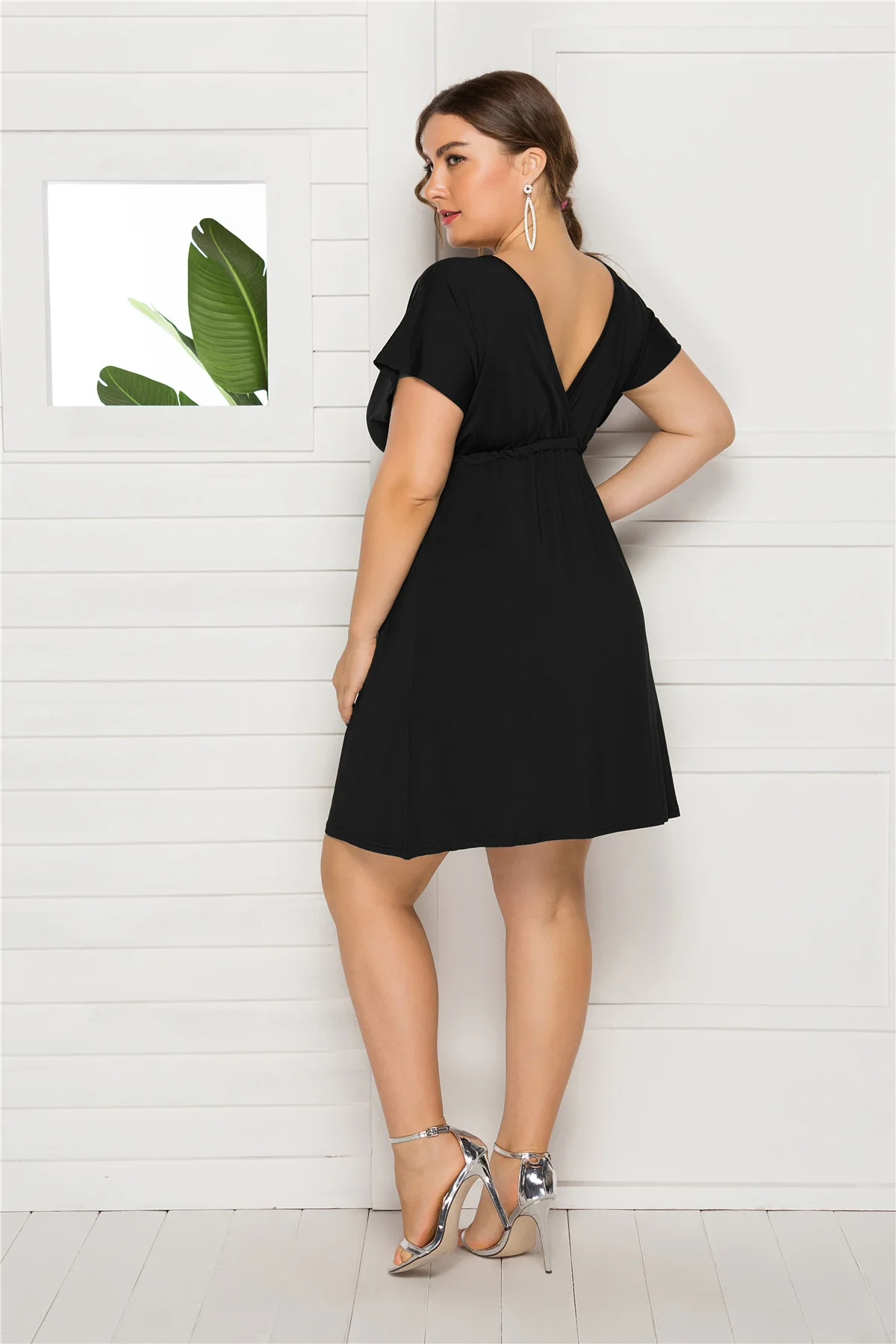 

Sexy solid color sleeveless deep V-neck elastic waist dress women