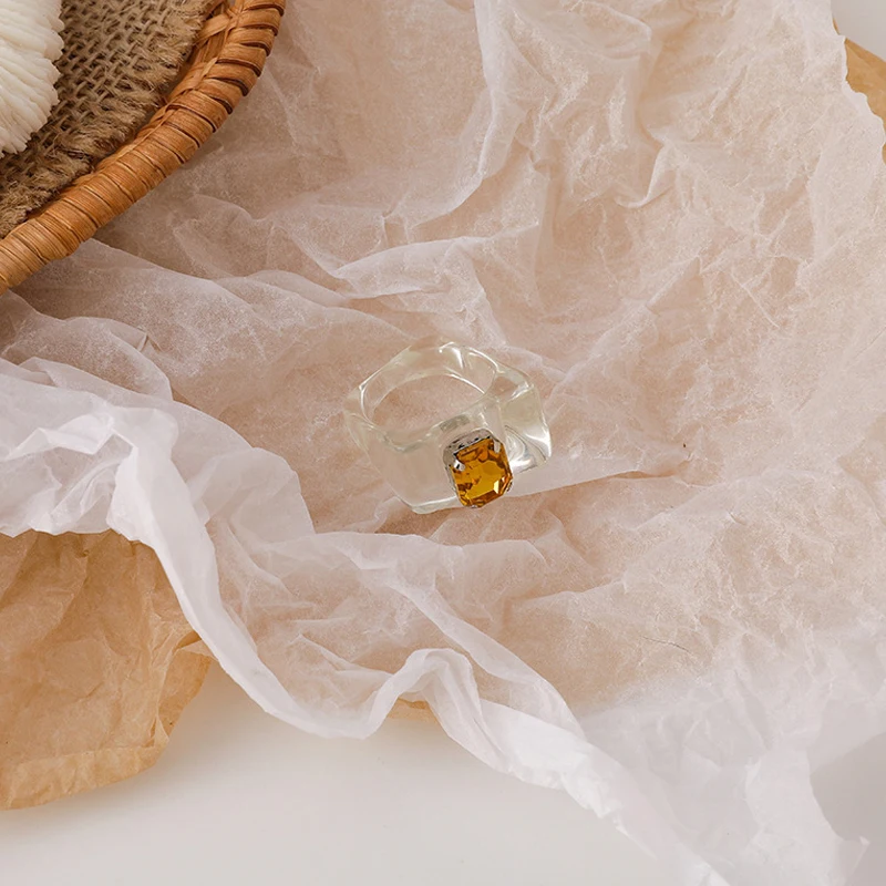 

Ins Aesthetic Colorful Transparent Resin Acrylic Crystal Korean Geometric Irregular Square Rings for Women Trendy Jewelry