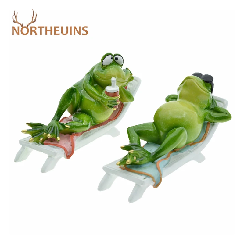 

NORTHEUINS Resin 2 Pcs Sandy Beach Recliner Couple Frog Creative Modern Home Decoration Accessories Figurines For Interior Gift