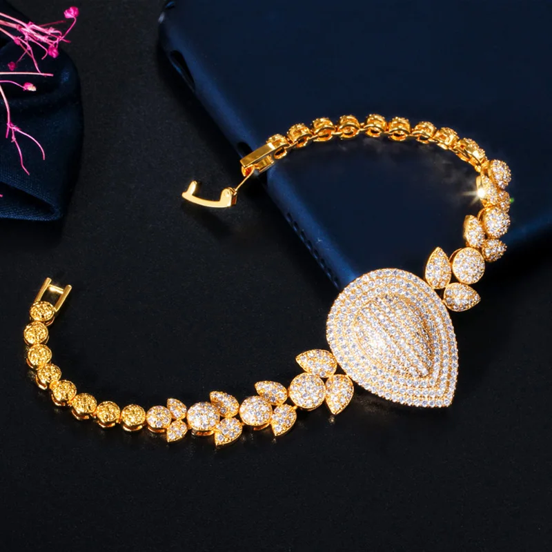 Браслет-цепочка из желтого золота с фианитами B176 | Украшения и аксессуары