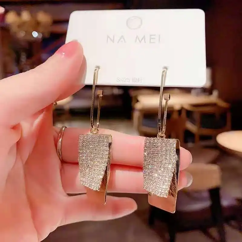 

2020 Korean Style Luxury Drop Earrings For Women Jewelry Party Gifts Shining Lrregular Square Fashion Brincos