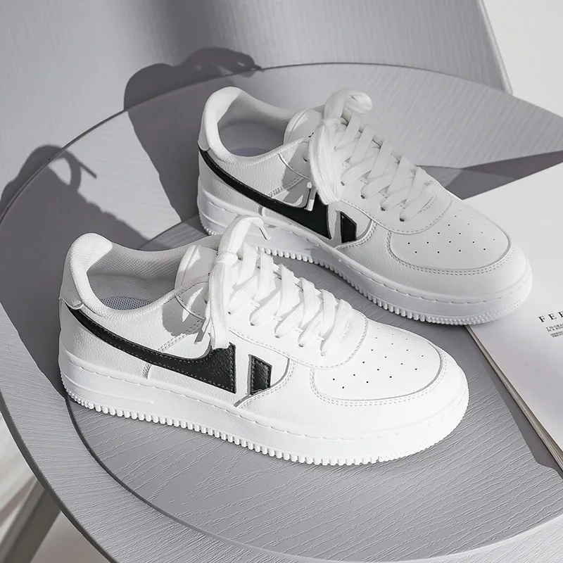 

2021 spring and autumn new small white shoes student sports shoes women's Korean fashion casual board shoes are versatile