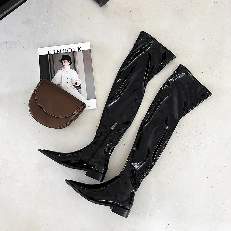 Buono Scarpe/Сапоги до бедра из лакированной кожи с острым носком; Женские Сапоги выше колена; облегающие сапоги В рыцарском стиле на выпускной; Botas Mujer; плиссированная обувь