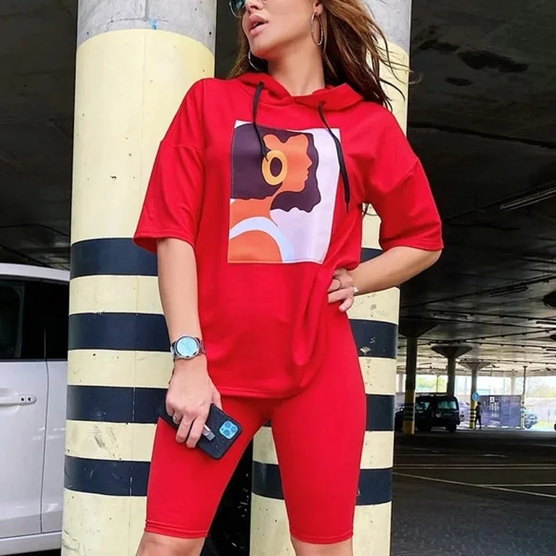 

2 Piece Set Women Fashion Printed Hoodie Tracksuits Shorts 2020 New Streetwear Girls Casual Short Sleeve Tops Knee Length Pants