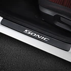 Наклейки из углеродного волокна для Chevrolet Sonic, защитная пленка от царапин для Накладка на порог двери автомобиля, 4 шт.
