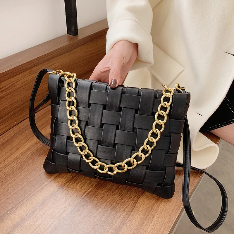 

Thick Metal Chain Frosted PU Shoulder Bag Women New Designer Woven Soft Crossbody Bags Female Chic Purse High Quality handbag
