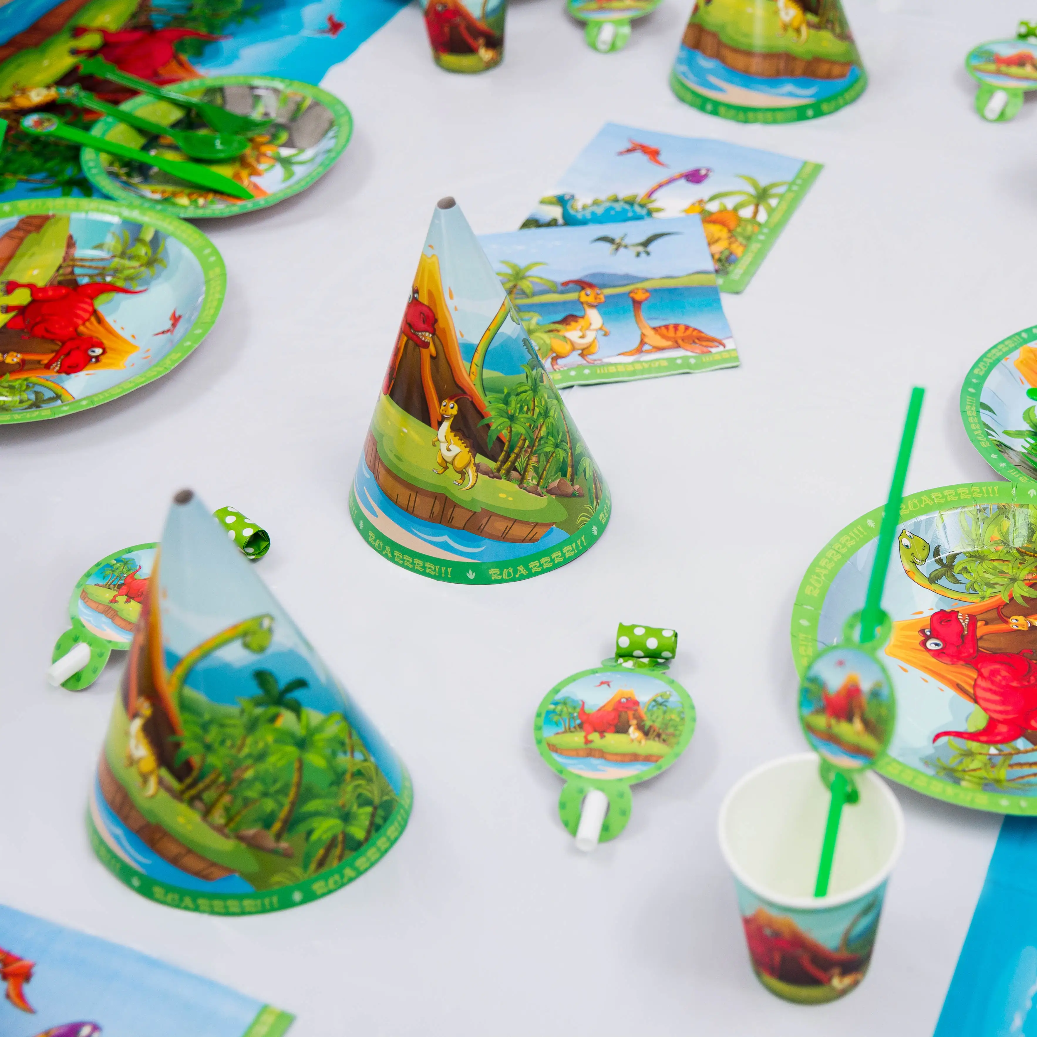 Одноразовая посуда для праздника мотив динозавра мультфильм животных вечерние