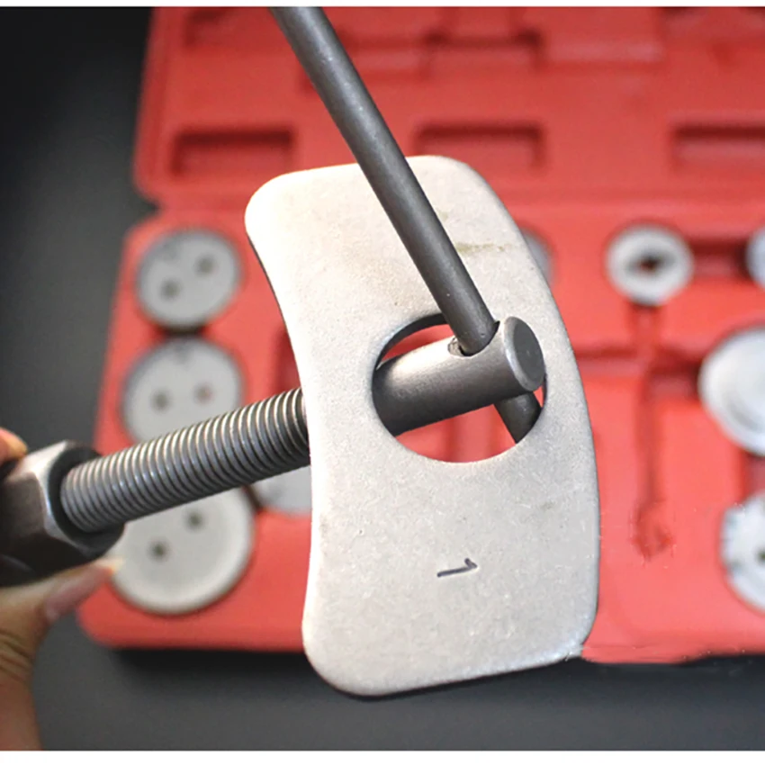 

12PCS/Set Universal Disc Brake Caliper Wind Back Tool Kit with Magnetic Disc Brake Caliper Piston Pad Car Repair Tool Set