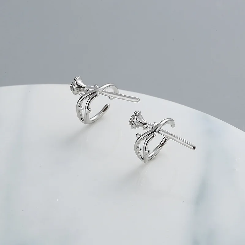 

Women Jewelry 1 PC Flower Earrings Pretty Design Hot Selling Silvery Plating Punk Style Metal Ear Clip For Celebration Gifts