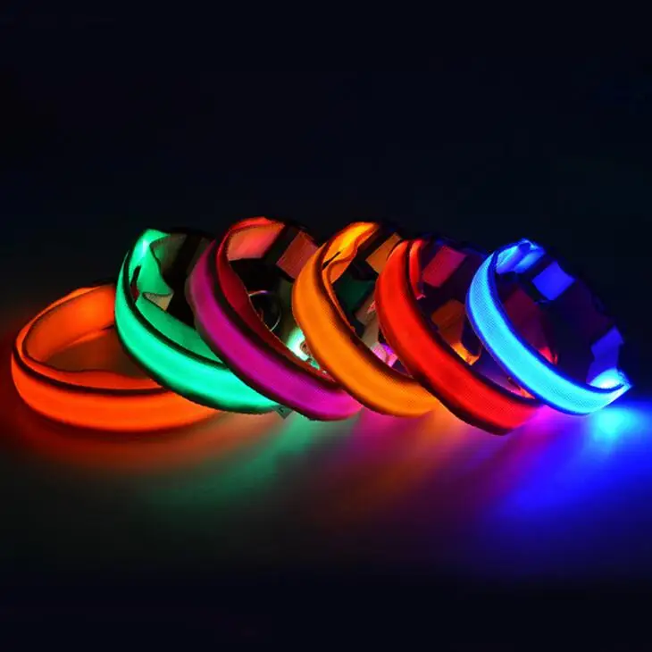 

LED Nylon Pet Dog Collar Night Safety LED Light Flashing Glow in the Dark Small Dog Flashing Safety Collar LX1321
