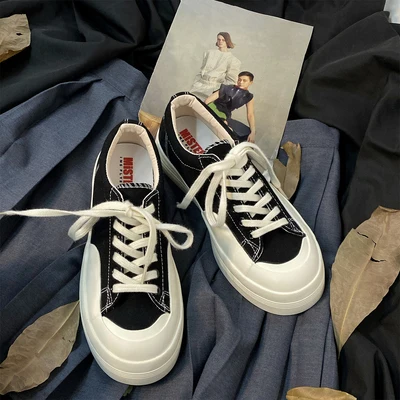 

Thick-soled canvas shoes women's heightened cute Japanese big-toed shoes 2021 spring and autumn new all-match flat shoes