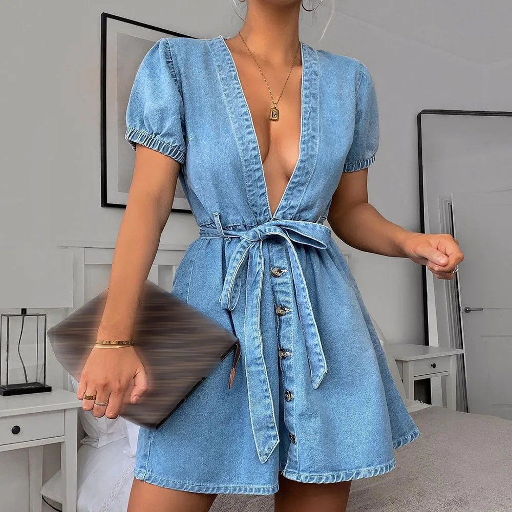 

2021 Summer European American New Women's V-neck Waist Denim Dress With Solid Color Belt Single-breasted Fashion Puff Sleeves