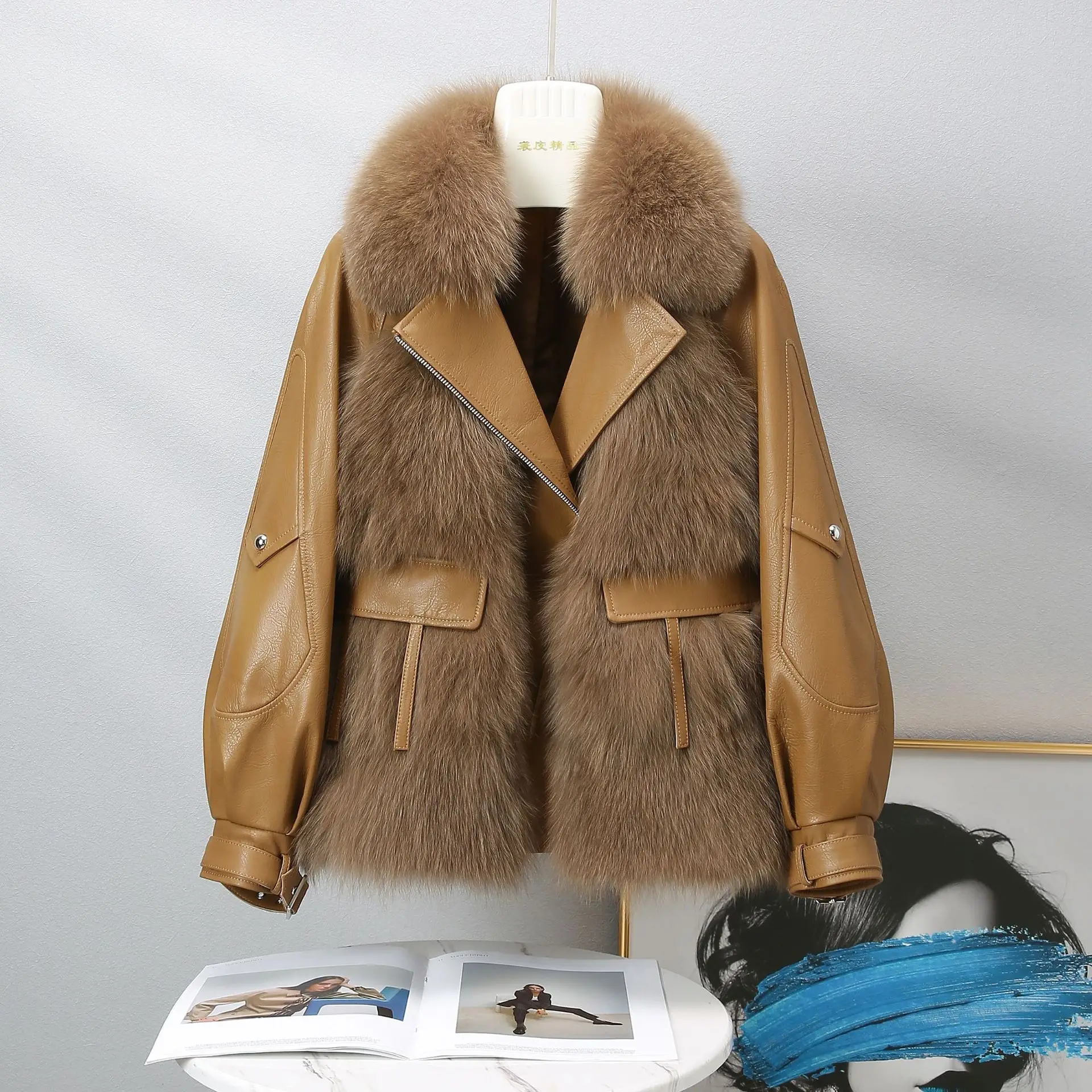 

Winter Thick Warm Loose Fur Zipper Coat Women Young Fox Fur Collar Stitching Sheepskin Fur One Jacket Two Colors Optional