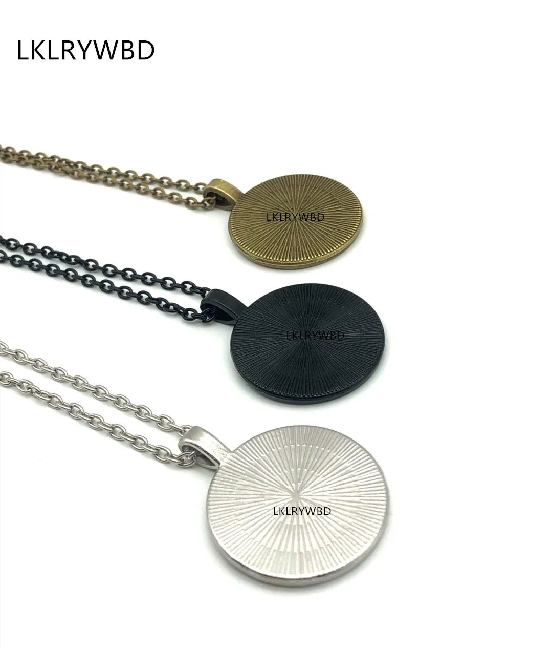 

LKLRYWBD / New Christmas Elf Round Pendant Glass Necklace Jewelry