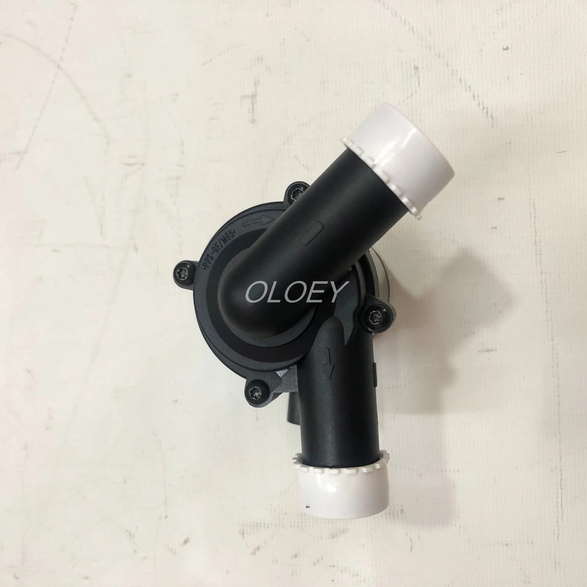 Автомобильный дополнительный водяной насос вспомогательный циркуляционный