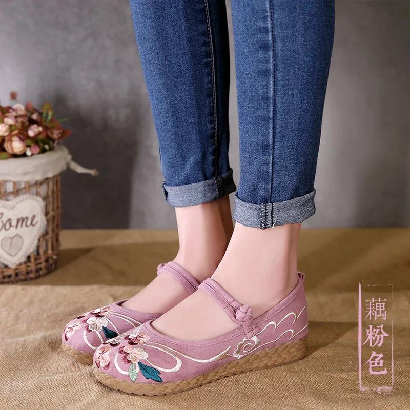 Spring Autumn Women Shoes National Embroidered Breathable Ladies Flat Footwear Casual Cloth Female Shoes Hot Sale High Quality