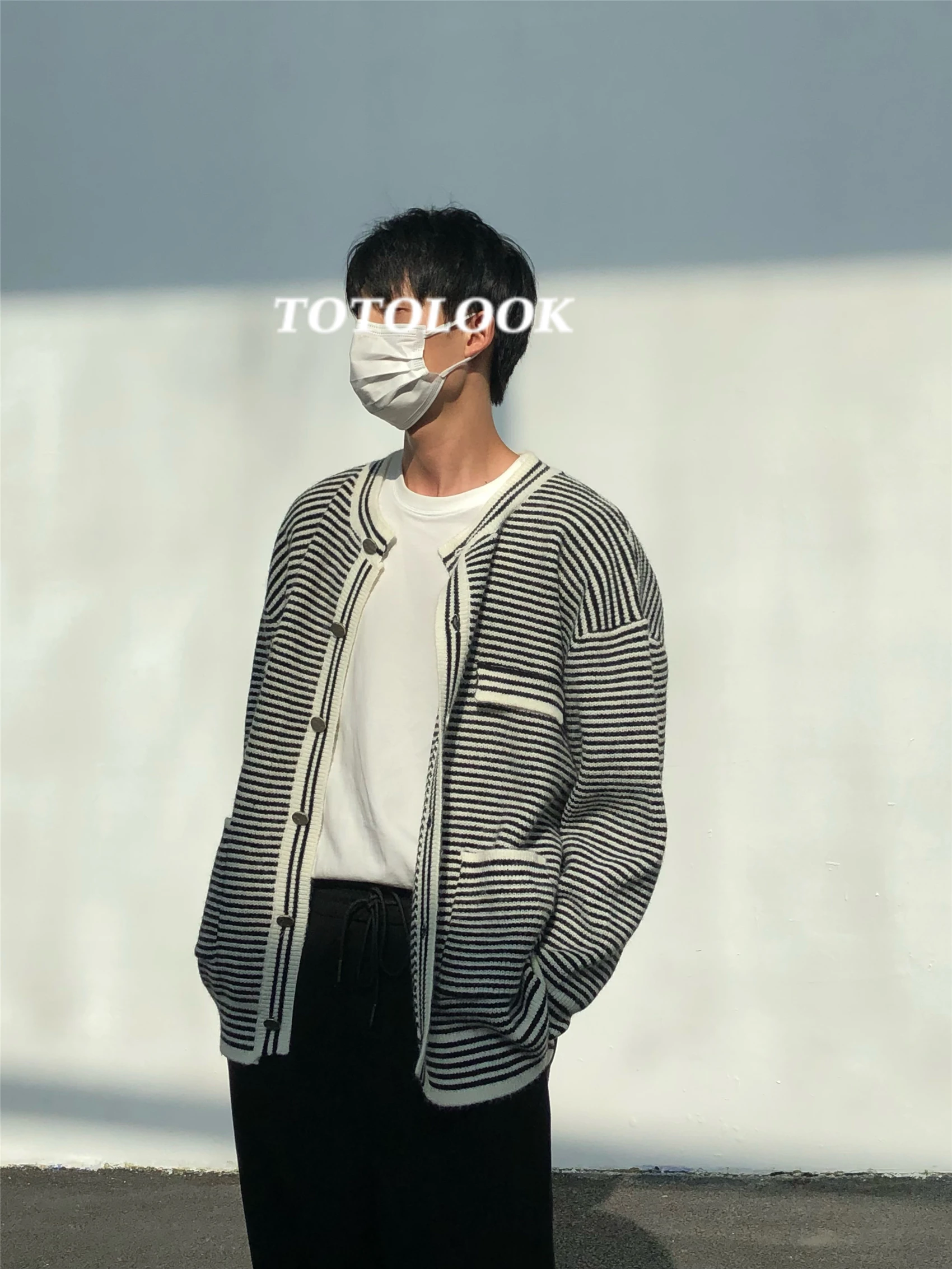 

Autumn and winter new striped cardigan sweater men's Korean version of the trend loose casual all-match sweater jacket