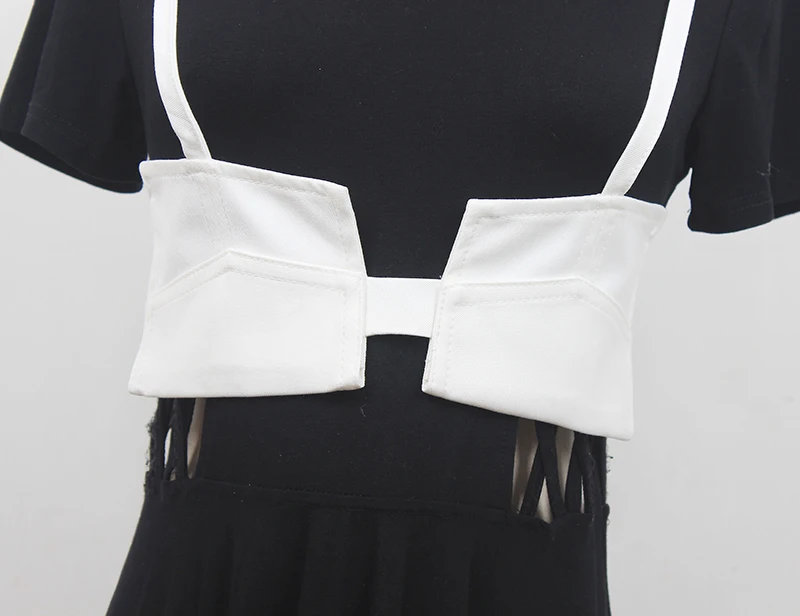 

[EAM] Women Loose Fit Black Shaped Pocket White Short Vest New V-collar Sleeveless Fashion Tide Spring Summer 2021 1DE0965