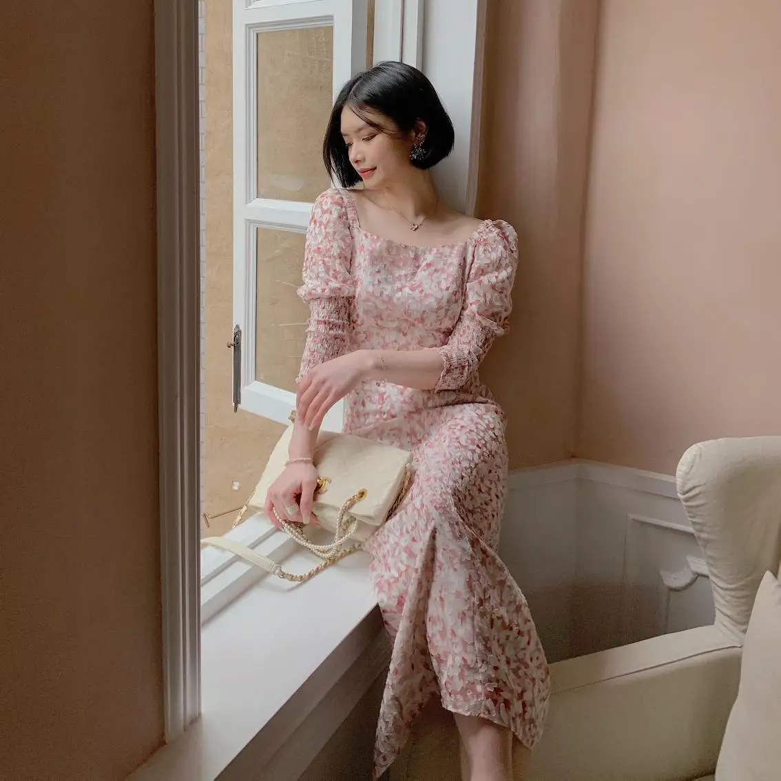 

VICONE Two color floral dress for spring feast
