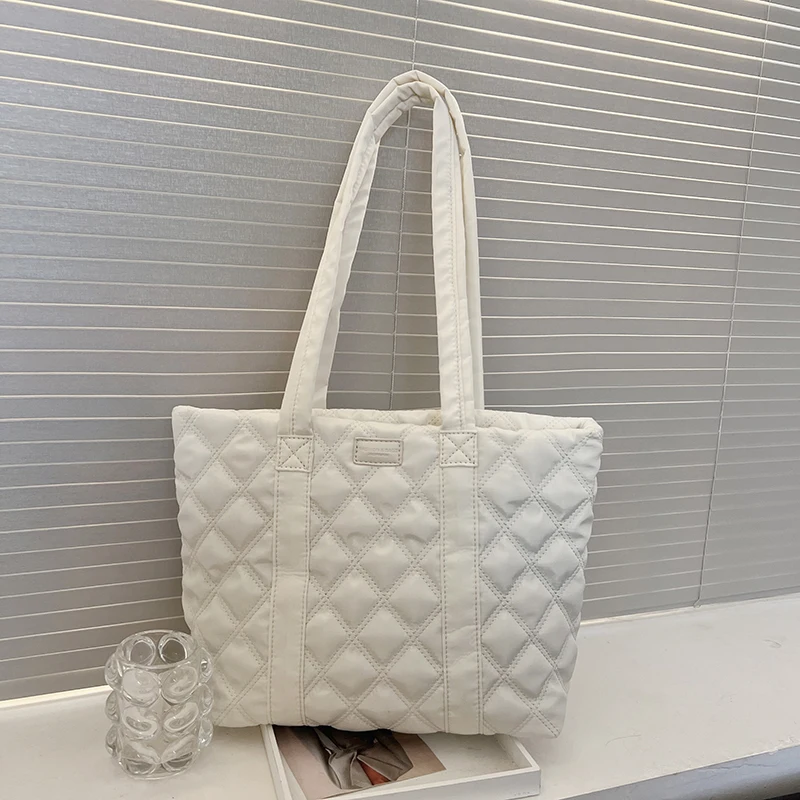 

Fashion Rhombus Lingge Pattern Tote For Women 2021Large Capacity Casual Sapce Padded Quilted Shoulder Bag Female Shopper Handbag