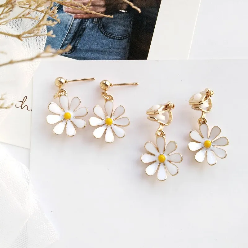 Маленькие серьги гвоздики с цветочным узором милые кулоном|Серьги-гвоздики| |