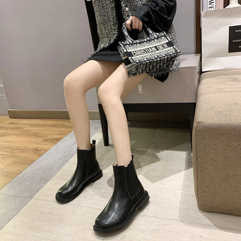 

Women's Leather Ankle Boots Ladies Black Flat-bottom Lace-up Fashion Boots 2020 New Spring Autumn Ankle Boots