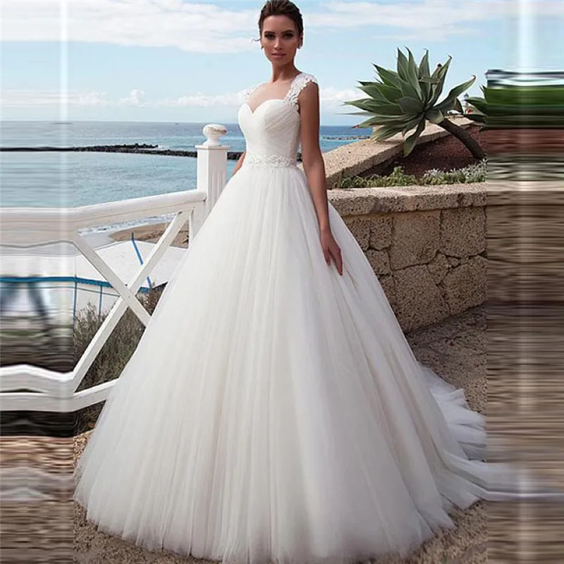 

Кружевное Тюлевое свадебное платье с глубоким круглым вырезом