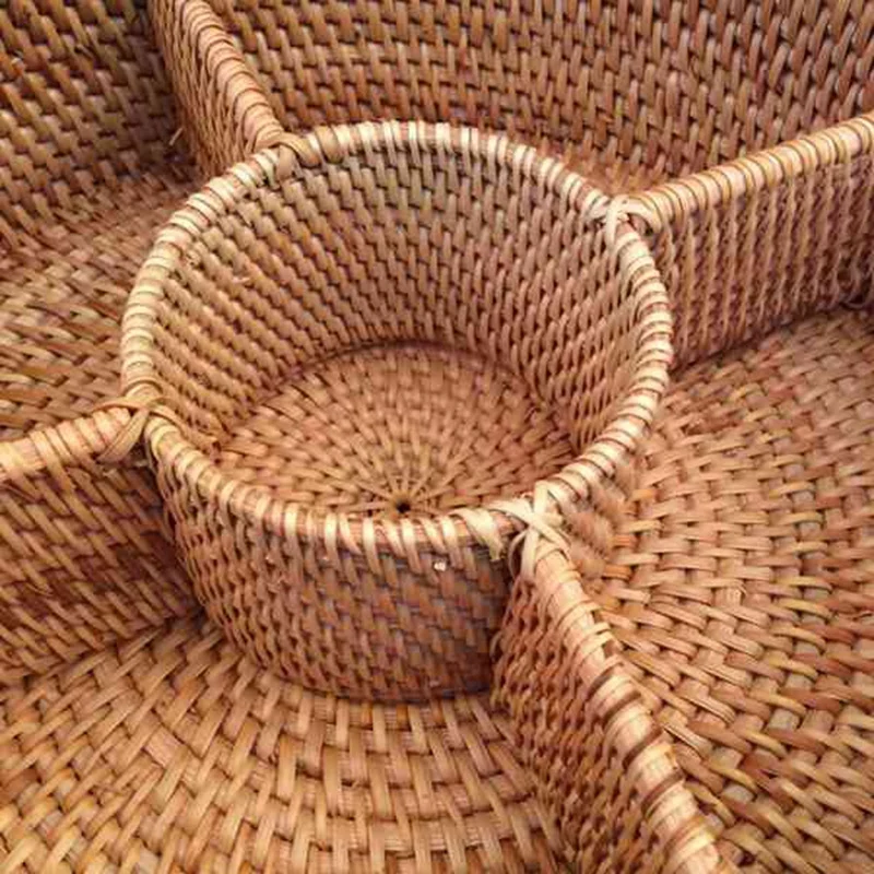 

Autumn Rattan Woven Storage Fruit Basket, Dried Fruit, Sweets, Snacks, and Dessert Tray, Separate Storage Box